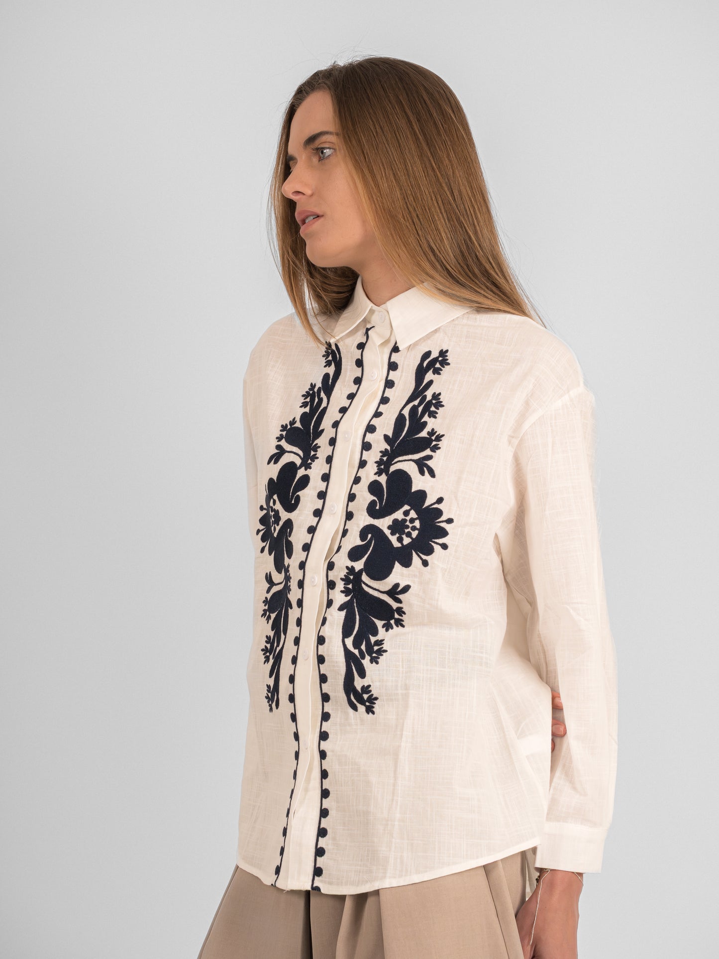 Chemise col classique brodé