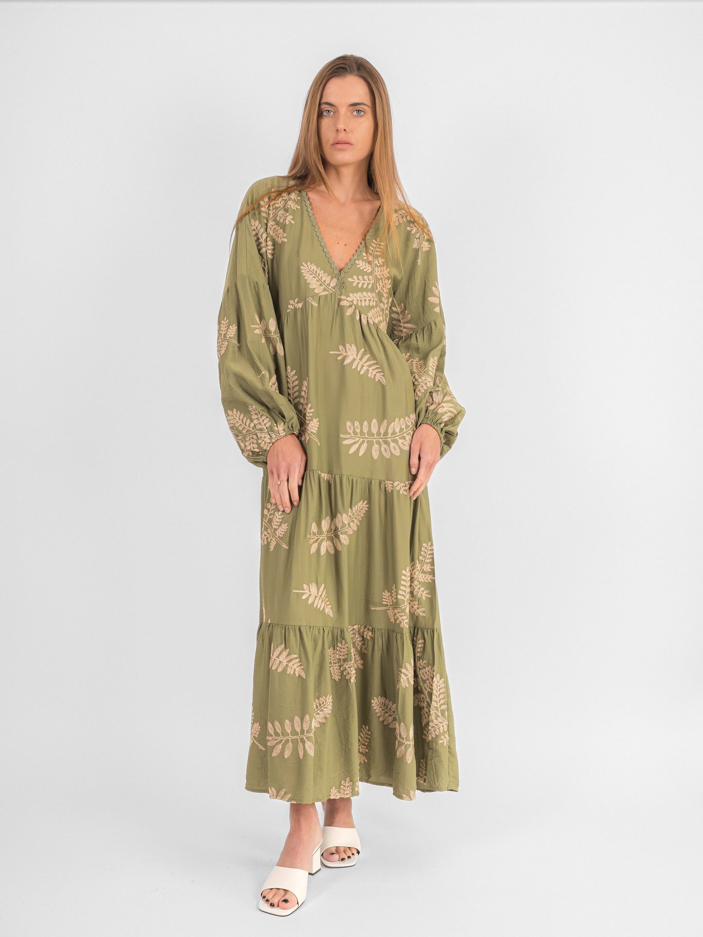 Robe brodée fleurs