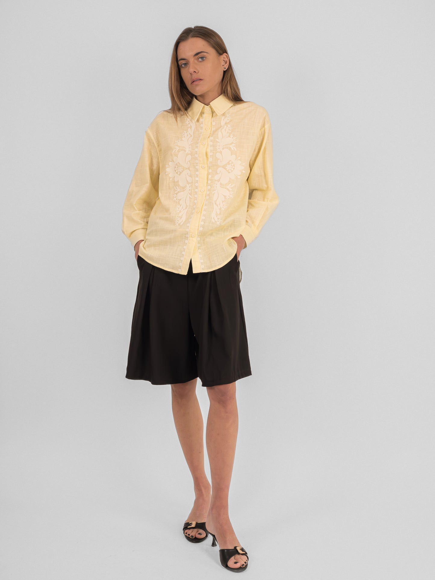 Chemise col classique brodé