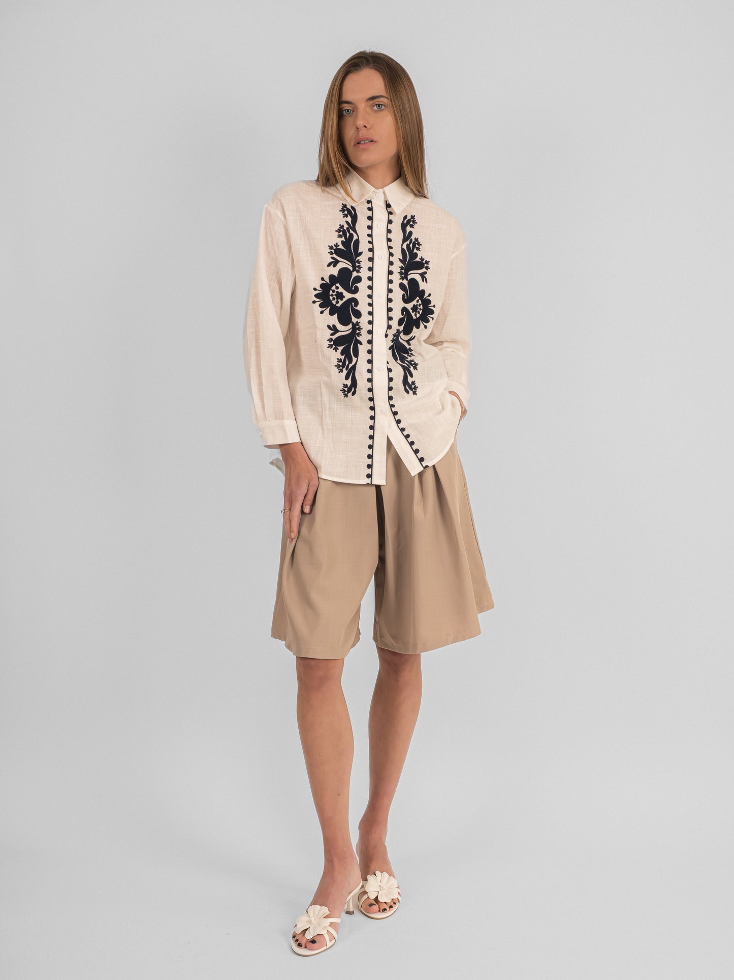 Chemise col classique brodé