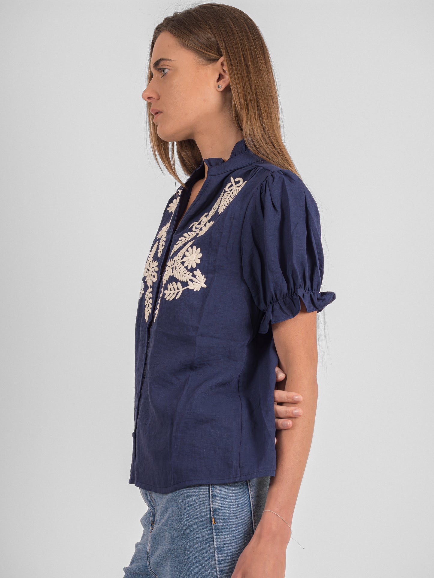 Chemise brodée à manches courtes