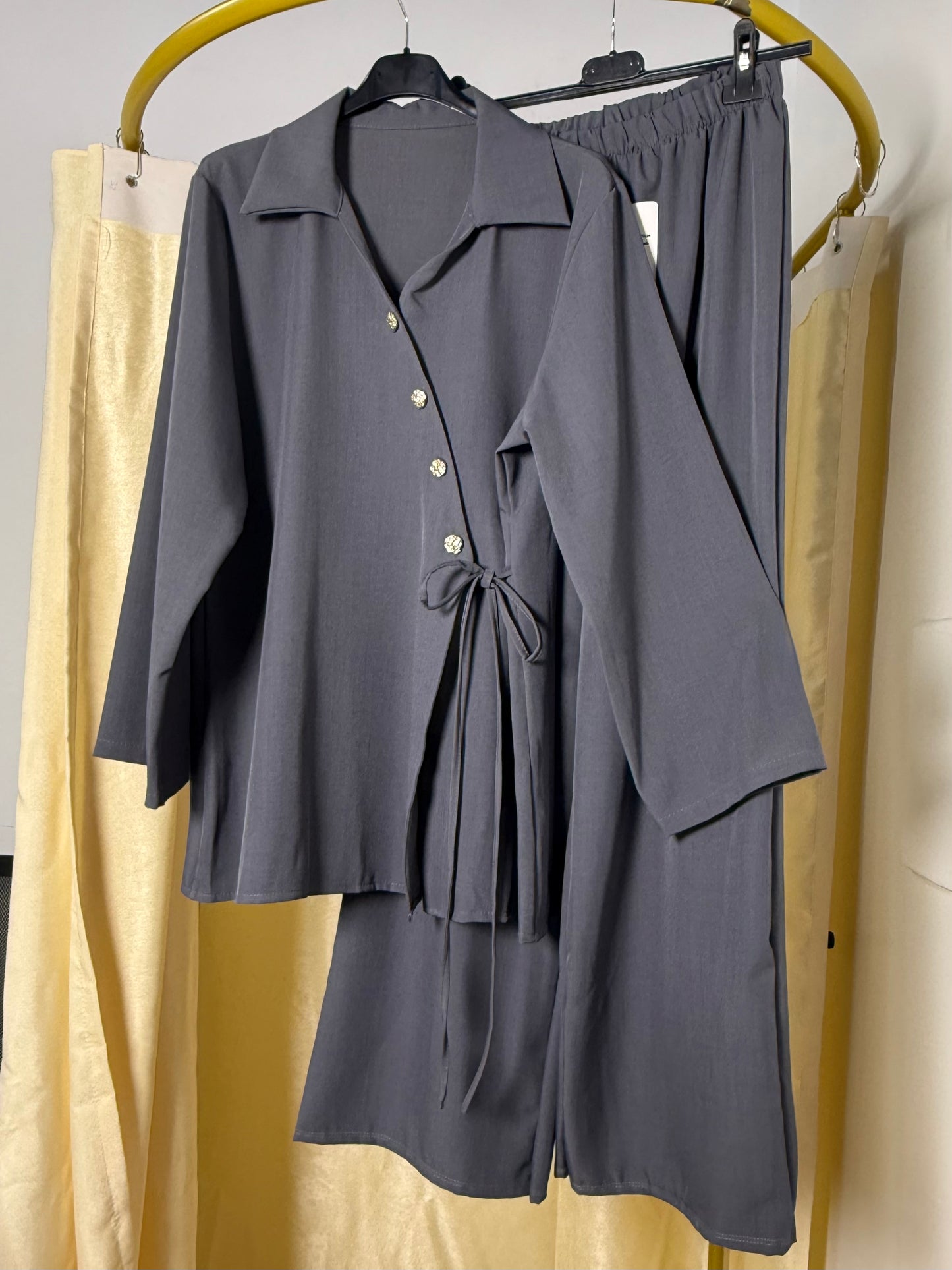 Ensemble blaze CLARA 4 boutons dorés D1
