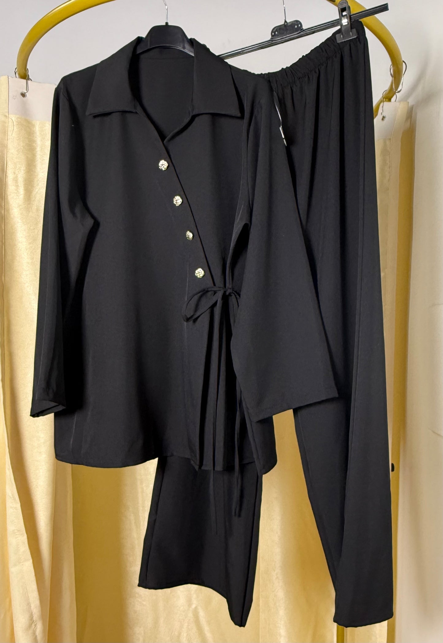 Ensemble blaze CLARA 4 boutons dorés D1