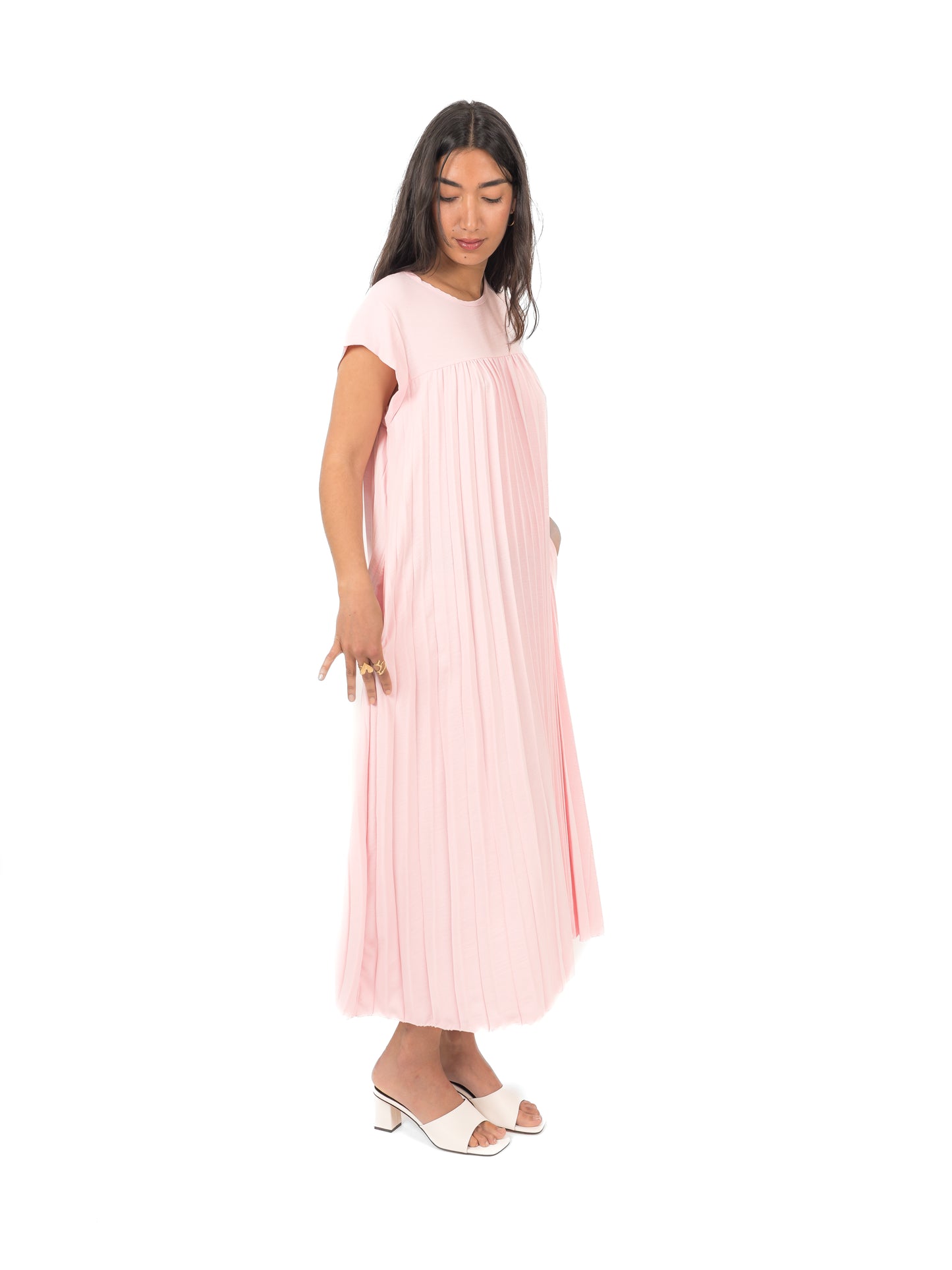 Robe longue plissée