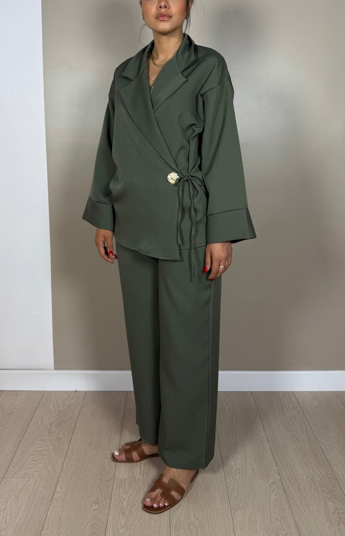 Ensemble blazer pantalon ZOE à broche doré